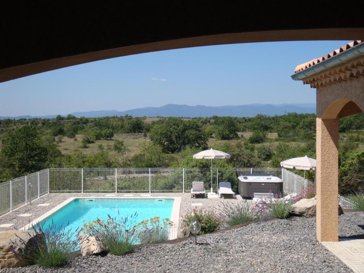 Les Villas De Perret Joyeuse Exteriér fotografie