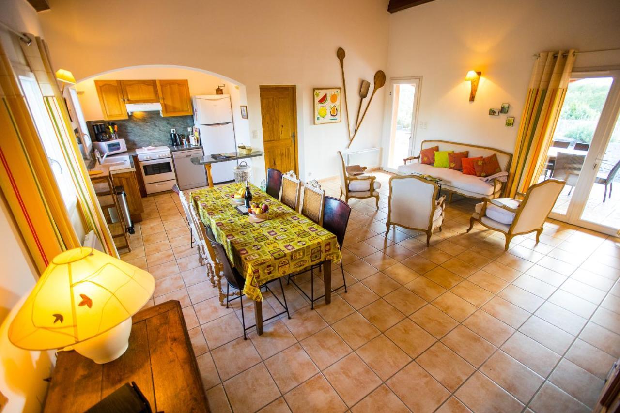 Les Villas De Perret Joyeuse Exteriér fotografie