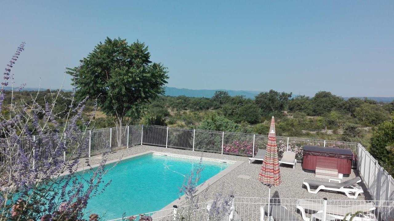 Les Villas De Perret Joyeuse Exteriér fotografie