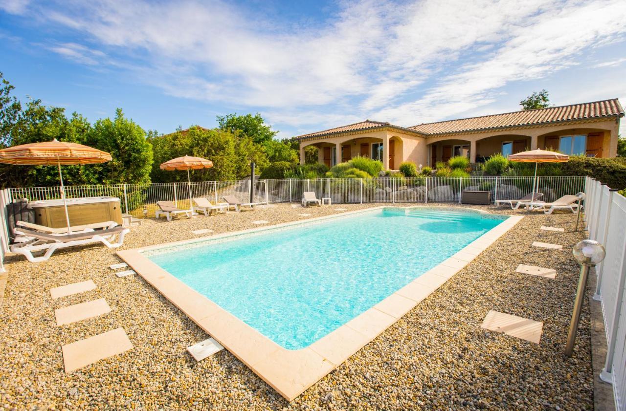 Les Villas De Perret Joyeuse Exteriér fotografie