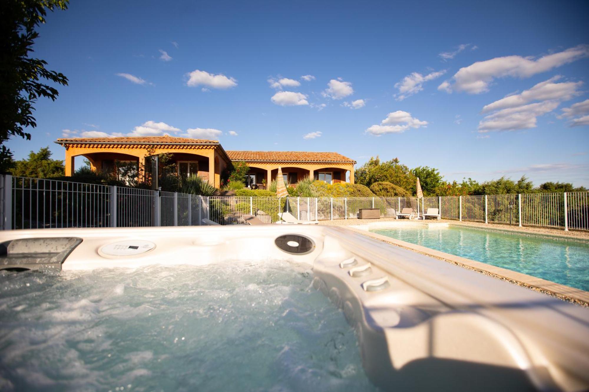 Les Villas De Perret Joyeuse Exteriér fotografie