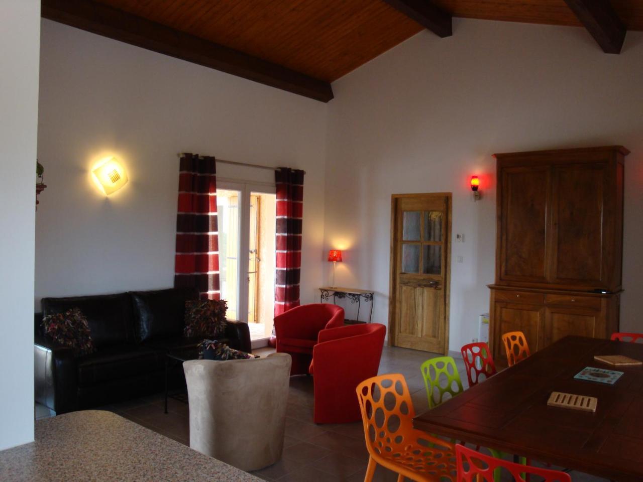 Les Villas De Perret Joyeuse Exteriér fotografie