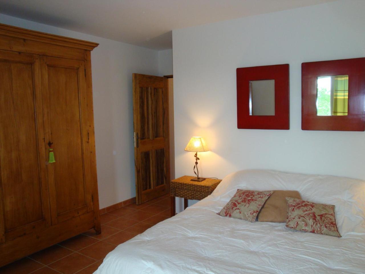Les Villas De Perret Joyeuse Exteriér fotografie