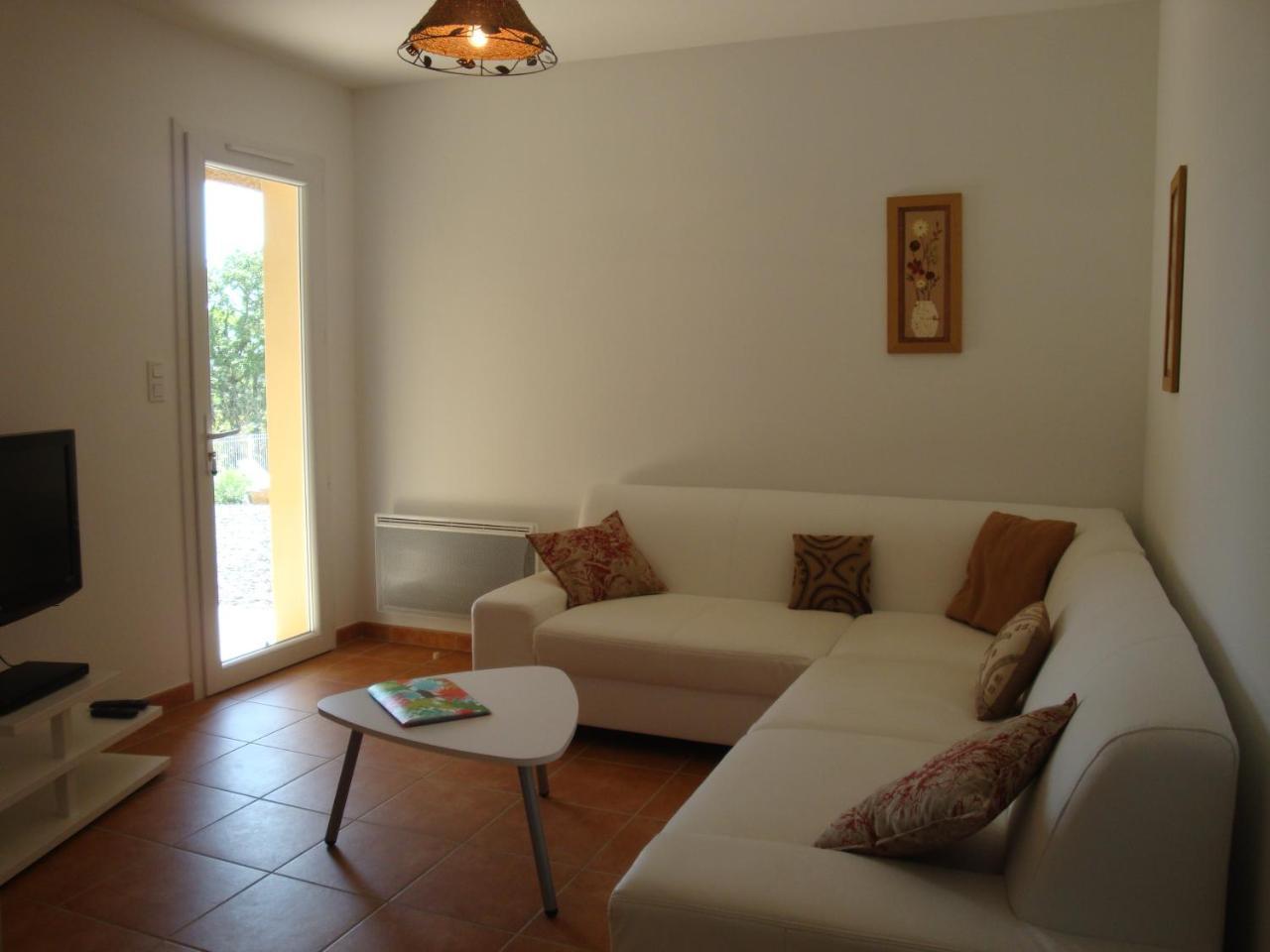 Les Villas De Perret Joyeuse Exteriér fotografie
