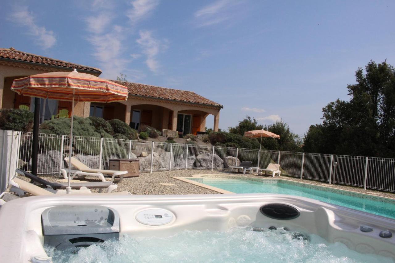 Les Villas De Perret Joyeuse Exteriér fotografie
