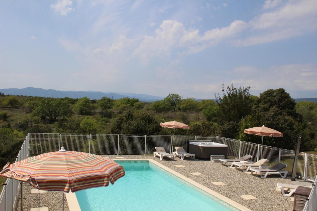 Les Villas De Perret Joyeuse Exteriér fotografie
