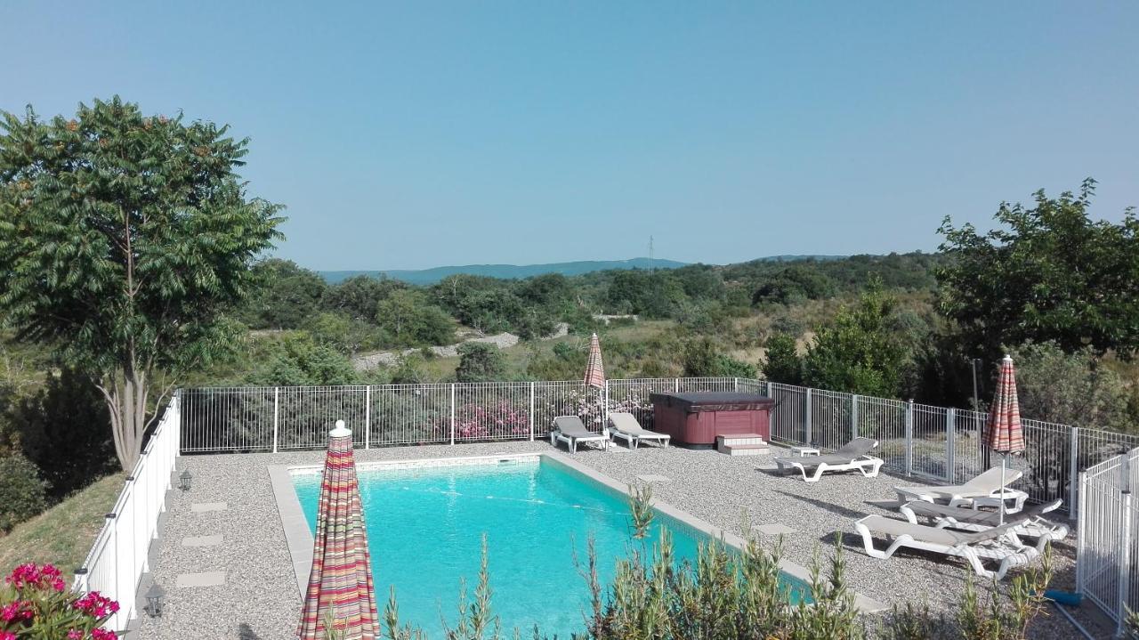 Les Villas De Perret Joyeuse Exteriér fotografie